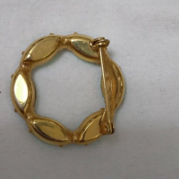 Vintage Peridot Green Rhinestone Circular Pin Brooch - Picture 3 of 6